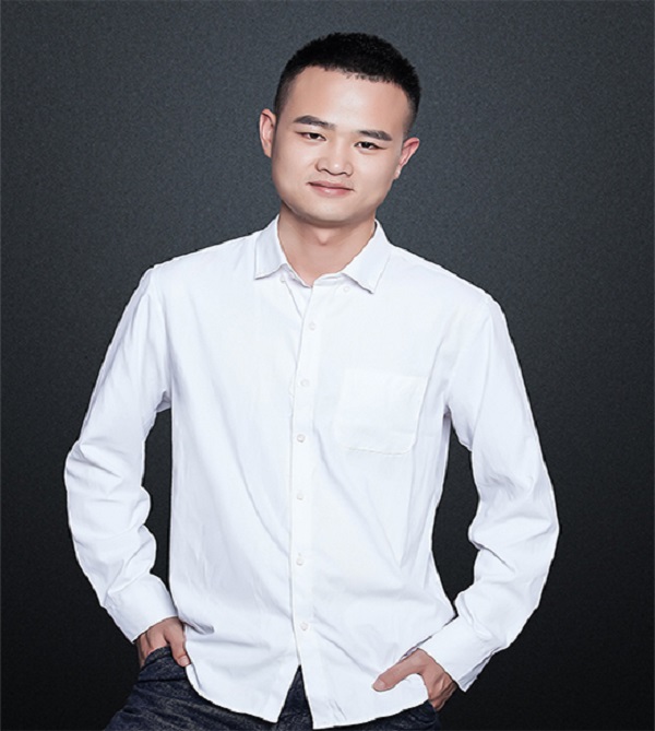 龙志诚